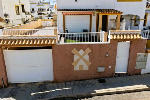 Villa i Torrevieja, Alicante, Torrevieja - € 279.900 | Ref: MLSC3712081 - foto 33