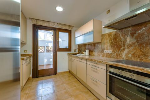 Byhus i El Paraiso, Malaga, El Paraiso - € 895.000 | Ref: R5425225 - foto 12