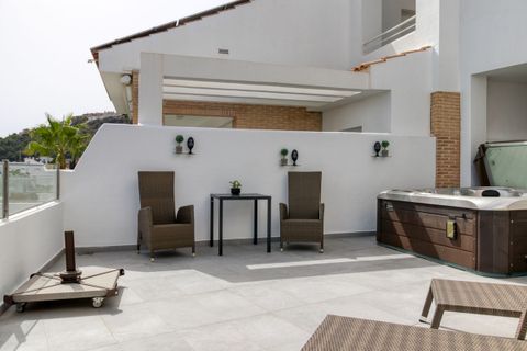 Villa i Benalmadena, Malaga, Benalmadena - € 1.295.000 | Ref: R5154784 - foto 28