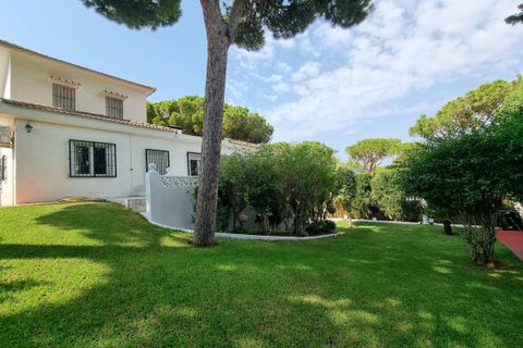 Villa i Calahonda, Malaga, Calahonda - € 1.200.000 | Ref: R5300845 - foto 16