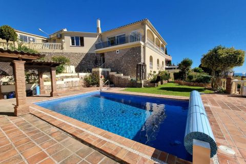 Villa i Benalmadena, Malaga, Benalmadena - € 1.890.000 | Ref: R5314720 - foto 2