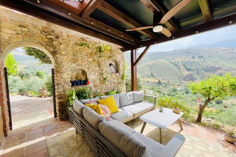 Villa i Vinuela, Malaga, Vinuela - € 499.000 | Ref: A4U2621 - foto 2