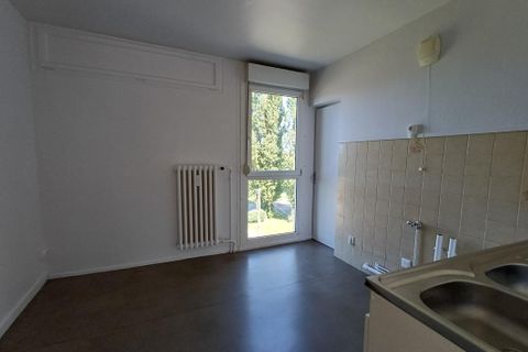 Wohnung in Lure, Haute-Saone, Lure - € 622/Monat | Ref: 1sal32--asc - Foto 4