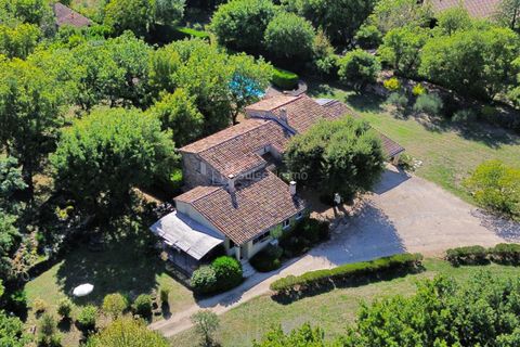 Villa a Caseneuve, Vaucluse, Caseneuve - € 995.000 | Ref: 719-BES - foto 2