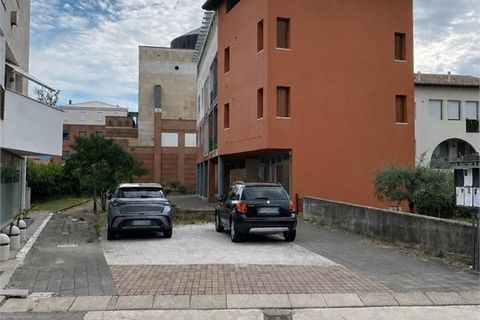 Erhvervsejendom i Thiene, Vicenza, Thiene - € 60.000 | Ref: A069 - foto 3