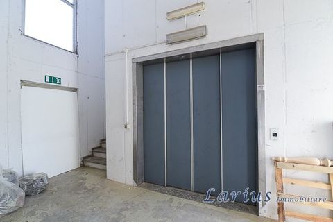 Erhvervsejendom i Mariano Comense, Como, Mariano Comense - € 1.150.000 | Ref: mariano capannone - foto 11