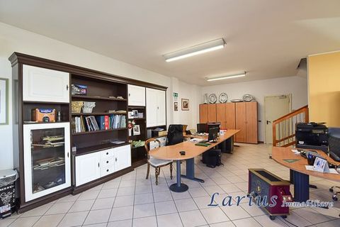 Erhvervsejendom i Mariano Comense, Como, Mariano Comense - € 1.150.000 | Ref: mariano capannone - foto 19