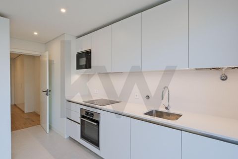 Apartament a Alges, Lisbon, Alges - € 3.250/mes | Ref: KWPT-033434 - foto 5