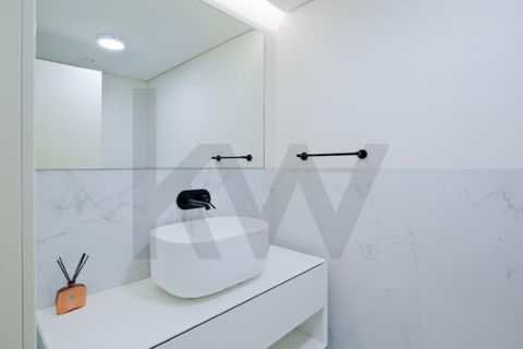 Apartament a Alges, Lisbon, Alges - € 3.250/mes | Ref: KWPT-033434 - foto 19