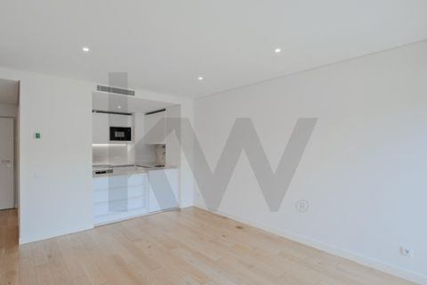 Apartament a Alges, Lisbon, Alges - € 2.500/mes | Ref: KWPT-033426 - foto 9