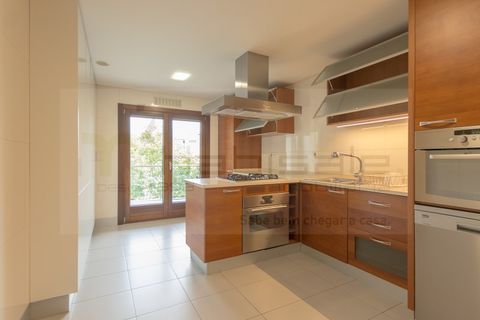 Apartament a Odivelas, Lisbon, Odivelas - € 1.600/mes | Ref: D3418 - foto 2