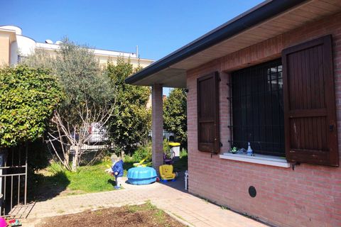 Villa a Ferrara, Ferrara, Ferrara - € 1.500/mes | Ref: DV161 - foto 26