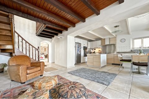 Villa i La Rochelle, Charente-Maritime, La Rochelle - € 994.000 | Ref: 340937809662 - foto 1