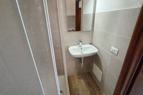 Apartament a Pisa, Pisa, Pisa - € 330/mes | Ref: 2026147 - foto 9