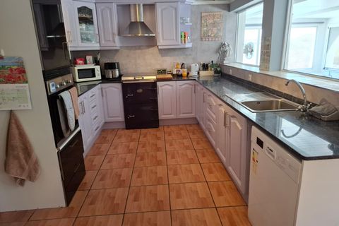 Villa a Villena, Alicante, Villena - € 299.950 | Ref: IZ-738 - foto 5