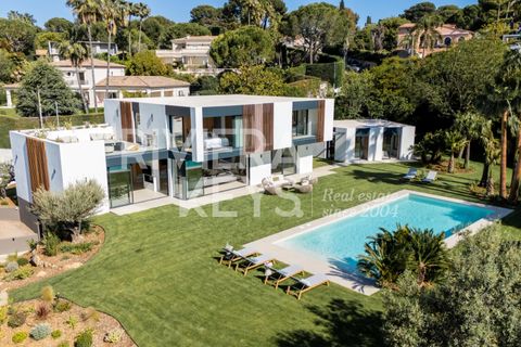 Villa i Antibes, Alpes-Maritimes, Antibes - € 12.500.000 | Ref: 87143590 - foto 1