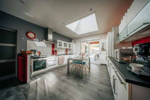 Villa i La Rochelle, Charente-Maritime, La Rochelle - € 750.000 | Ref: 830039680290 - foto 11