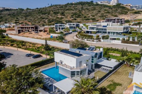 Villa i Albufeira, Faro, Albufeira - € 1.850.000 | Ref: xtp_0372 - foto 1
