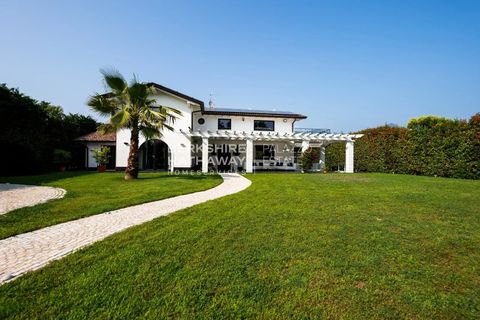 Villa i Pietrasanta, Lucca, Pietrasanta - € 3.000.000 | Ref: ito3131 - foto 1