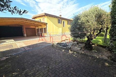 Villa i Selvazzano Dentro, Padua, Selvazzano Dentro - € 360.000 | Ref: V027-S - foto 1