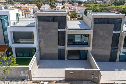 Byhus i Faro, Faro, Faro - € 890.000 | Ref: 165288 - foto 1