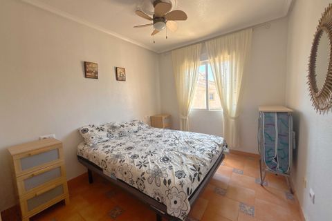 Lejlighed i Playa Flamenca, Alicante, Playa Flamenca - € 199.950 | Ref: V-77808 - foto 12