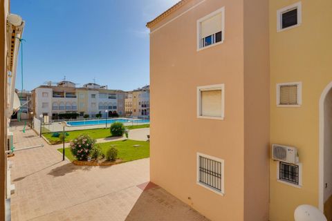 Bungalow i Torrevieja, Alicante, Torrevieja - € 149.900 | Ref: 787317 - foto 9