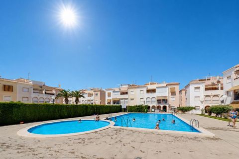 Bungalow i Torrevieja, Alicante, Torrevieja - € 149.900 | Ref: 787317 - foto 22