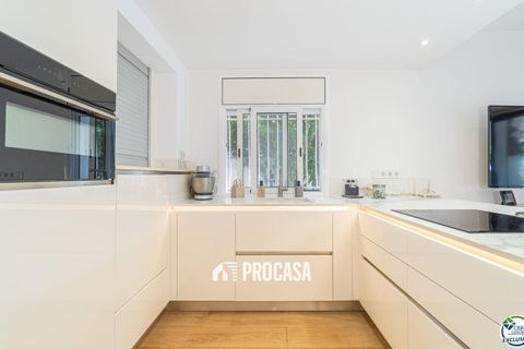 Villa a Empuriabrava, Gerona, Empuriabrava - € 569.000 | Ref: 4350 - foto 8