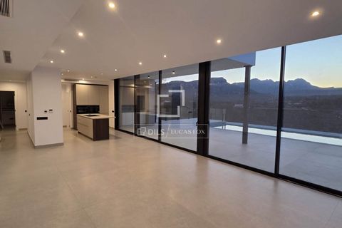 Villa i Calpe, Alicante, Calpe - € 1 135 000 | Ref: ALT69566 - foto 4