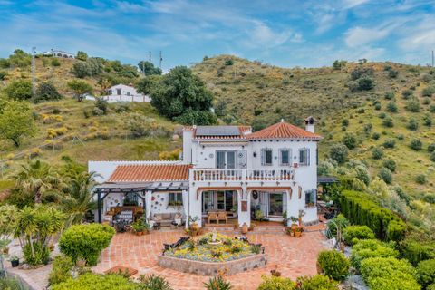 Villa in Canillas De Aceituno, Malaga - foto 3