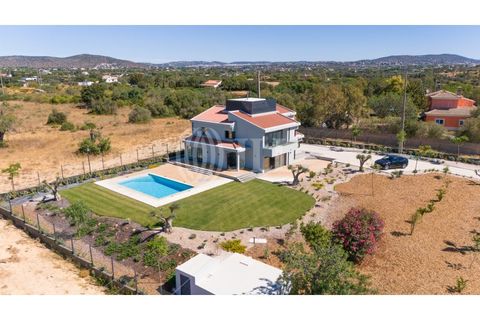 Villa i Quarteira, Faro, Quarteira - € 1.795.000 | Ref: 85380 - foto 28