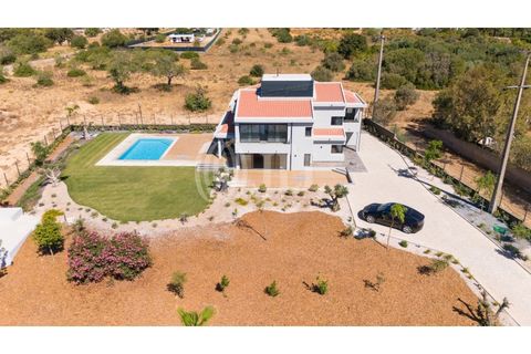 Villa i Quarteira, Faro, Quarteira - € 1.795.000 | Ref: 85380 - foto 29