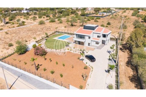 Villa i Quarteira, Faro, Quarteira - € 1.795.000 | Ref: 85380 - foto 35