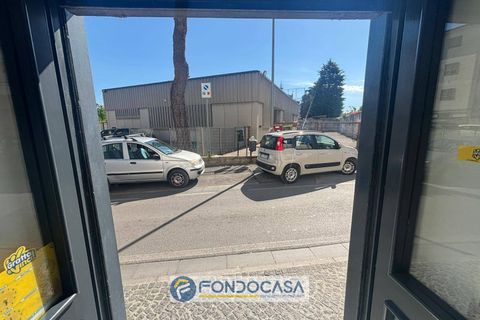 Erhvervsejendom i Sant'Antimo, Naples, Sant'Antimo - € 25.000 | Ref: via sambuci 52 sant'antimo - foto 3