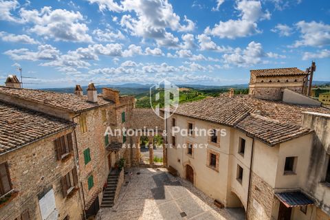 Stadthaus in Todi, Perugia, Todi - € 199.000 | Ref: 75539 - Foto 1