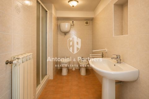 Stadthaus in Todi, Perugia, Todi - € 199.000 | Ref: 75539 - Foto 24