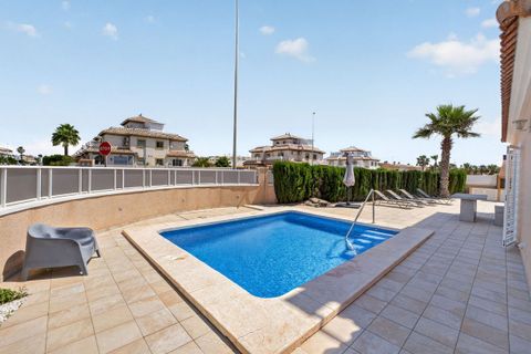 Stadthaus in Cabo Roig, Alicante, Cabo Roig - € 342.000 | Ref: BPR5421034 - Foto 23