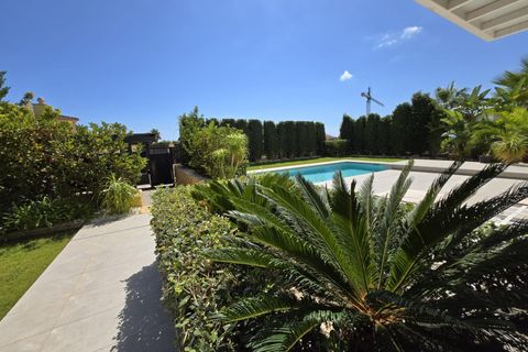 Villa a Finestrat, Alicante, Finestrat - € 5.000/mes | Ref: ALQF00151/6084 - foto 2