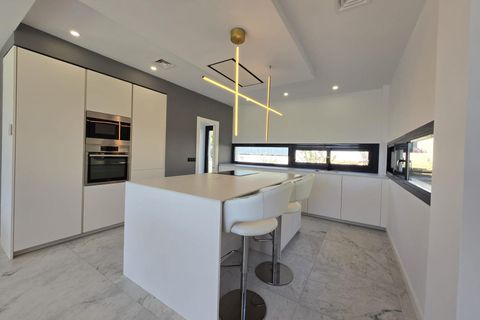 Villa a Finestrat, Alicante, Finestrat - € 5.000/mes | Ref: ALQF00151/6084 - foto 15