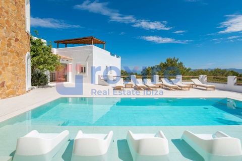 Villa i Cala de Bou, Ibiza, Cala de Bou - € 3 250 000 | Ref: R&amp;amp;I-VILLA_006 - foto 2