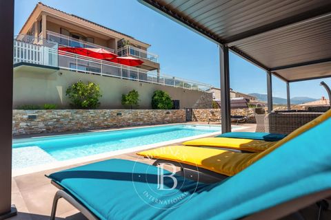 Villa em Biguglia, Haute-Corse, Biguglia - € 1.800.000 | Ref: RV2227 - foto 2