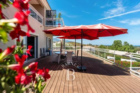 Villa em Biguglia, Haute-Corse, Biguglia - € 1.800.000 | Ref: RV2227 - foto 1