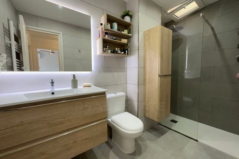 Stadthaus in Barcelona, Barcelona, Barcelona - € 415.000 | Ref: 949039 - Foto 28