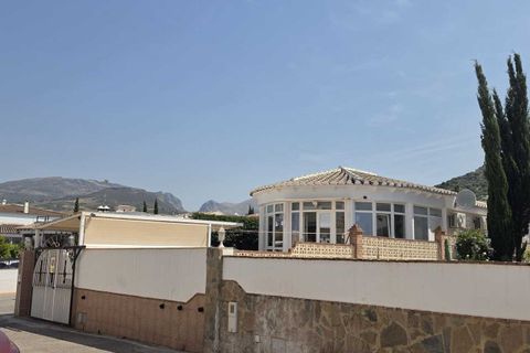 Villa in Alcaucin, Malaga - foto 4