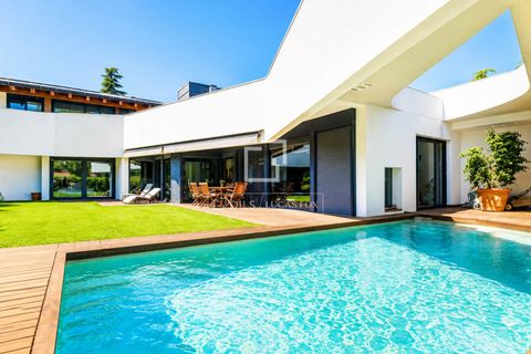 Villa in Matadepera, Barcelona, Matadepera - € 1.250.000 | Ref: STC70599 - foto 1