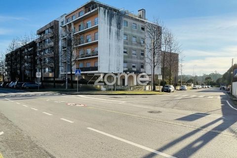 Helårsgrund i Maia, Porto, Maia - € 1.800.000 | Ref: ZMPT586301 - foto 6