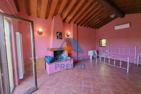Villa a Vinci, Florence, Vinci - € 600/mes | Ref: AD0129 - foto 3