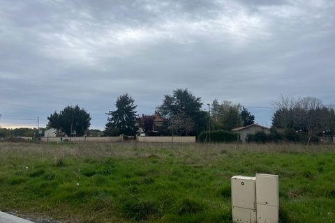 Helårsgrund i Creon, Gironde, Creon - € 95.000 | Ref: KF-3006-Creon1 - foto 1