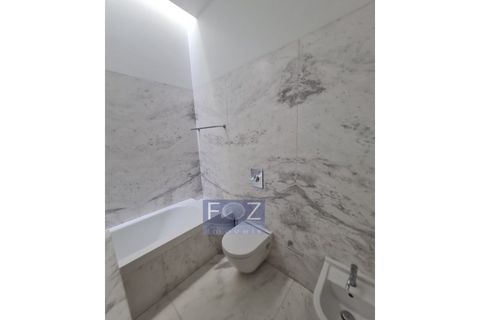 Villa a Porto, Porto, Porto - € 2.850/mes | Ref: 9353a - foto 4